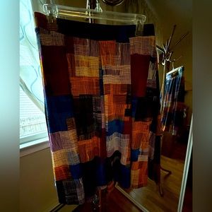 LuLaRoe, Madison skirt, size medium, two pockets, multicolored